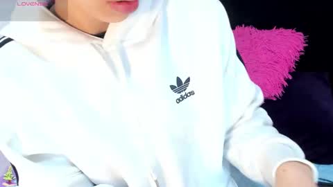 Madelin Clerk online show from December 30, 3:12 pm