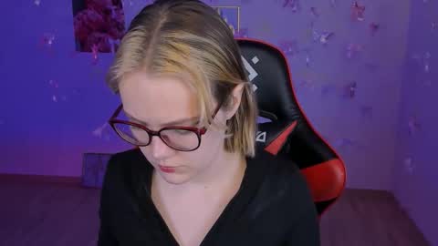 Madeline online show from February 2, 8:21 am