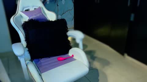 madison_jacksonn online show from October 5, 10:50 pm