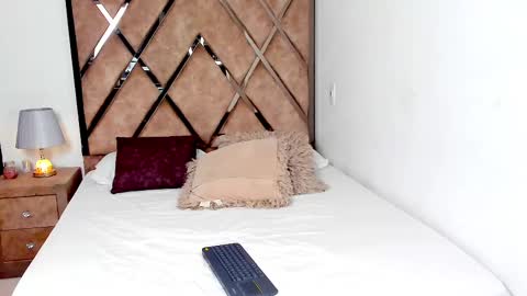 madison_rinaldi online show from March 1, 6:00 pm