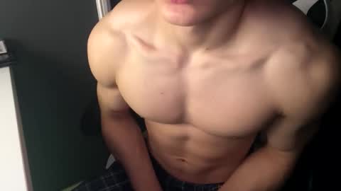 Sexyboymadison online show from October 25, 12:44 am