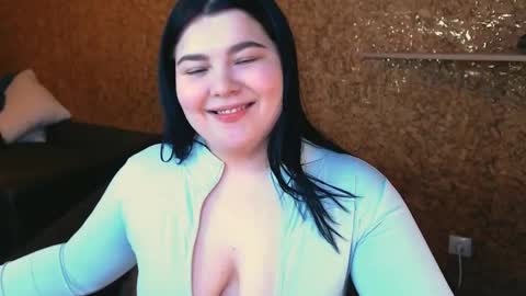 madisonmongomery online show from March 7, 5:49 pm