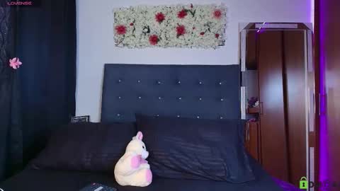 madisonwalkeeer online show from September 12, 10:23 pm