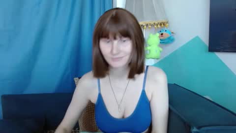 Snapshot of madoka_xxx chatting on September 15, 1:40 am Elizabeth online show from September 15, 1:40 am