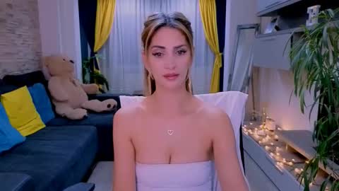 Madye Roberts online show from January 5, 10:46 pm