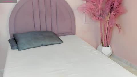 madyscarlett online show from September 30, 11:42 am