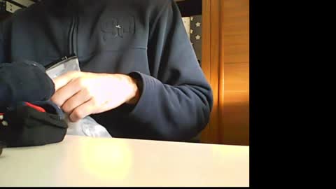 Maestrojedi0 online show from December 14, 2:42 pm