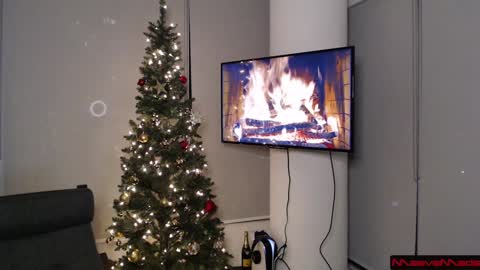 Meaves online show from December 14, 1:17 am