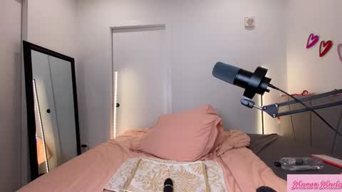 Meaves online show from February 28, 6:23 pm