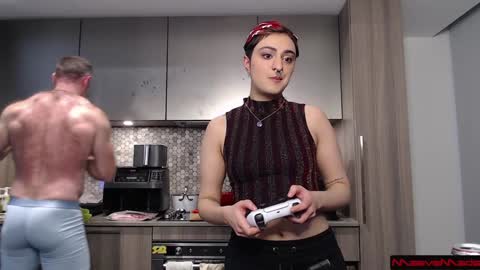 Meaves online show from December 24, 9:55 pm