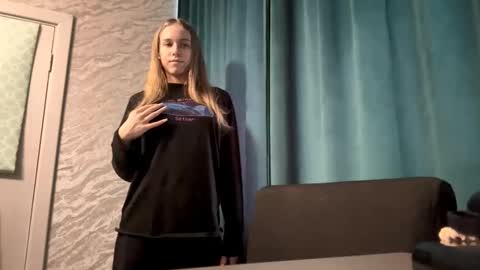 Sara online show from March 25, 6:20 am