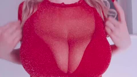 Snapshot of maggielandrin chatting on February 26, 4:38 pm Maggie online show from February 26, 4:38 pm