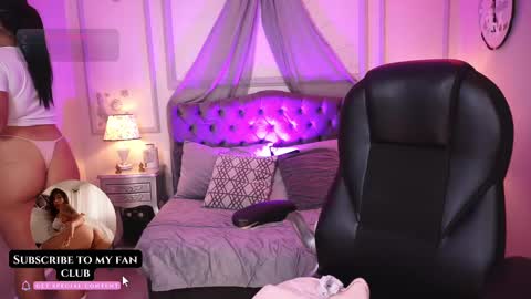 Snapshot of maggietime chatting on March 11, 8:31 pm online show from March 11, 8:31 pm