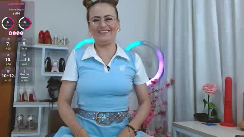 Snapshot of maghenta chatting on September 13, 11:40 pm Maghenta-MS mature online show from September 13, 11:40 pm