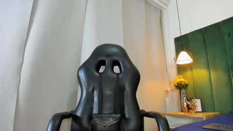 Snapshot of magic_clayton chatting on October 5, 4:10 am Magic online show from October 5, 4:10 am