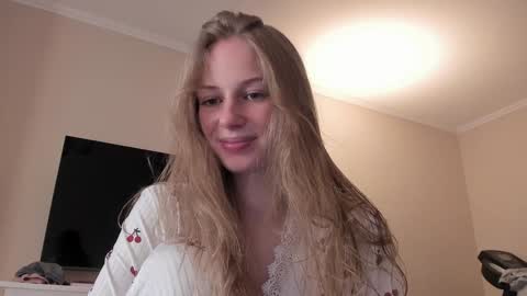 Snapshot of magic_couple13 chatting on January 31, 11:46 am Alice online show from January 31, 11:46 am