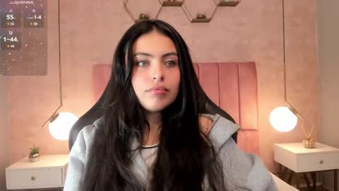 Snapshot of magic_fernanda chatting on March 6, 11:20 pm Fer online show from March 6, 11:20 pm