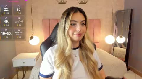 Snapshot of magic_fernanda chatting on October 14, 9:29 pm Fer online show from October 14, 9:29 pm