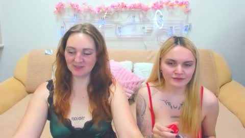 Lili and Bella online show from February 26, 7:12 am