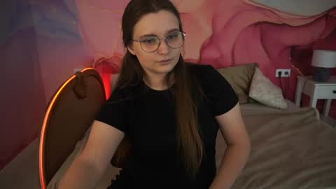 Emily online show from September 22, 12:53 pm