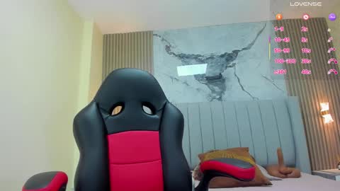 Snapshot of magievans1 chatting on October 11, 1:49 pm magievans1 online show from October 11, 1:49 pm