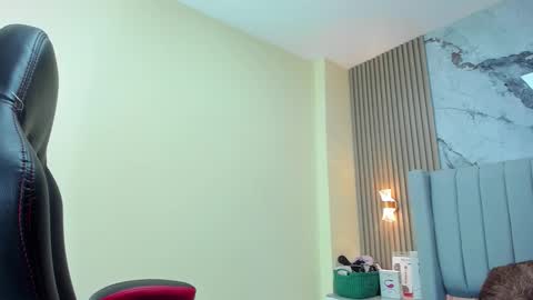 Snapshot of magievans1 chatting on October 20, 12:32 pm magievans1 online show from October 20, 12:32 pm