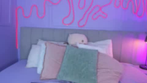 Mai online show from January 14, 7:44 pm