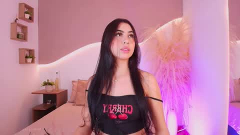 MAIA  LIA  online show from November 16, 3:30 am