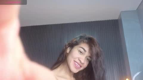 Snapshot of maia_tx chatting on September 16, 3:04 pm Online 800 to 1400 online show from September 16, 3:04 pm