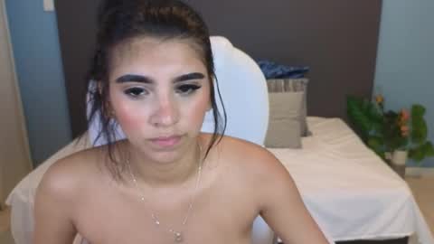 Maiaa Ruiz  online show from January 30, 4:34 pm