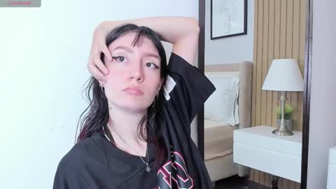 maibys online show from November 23, 7:45 pm