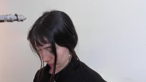 maibys online show from September 17, 3:43 am