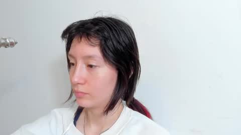 maibys online show from October 12, 4:38 am