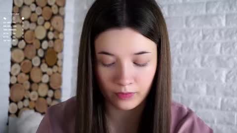 Lucy online show from September 19, 1:43 am