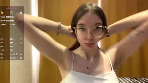 Snapshot of maidacompston chatting on September 23, 9:03 am Elina online show from September 23, 9:03 am