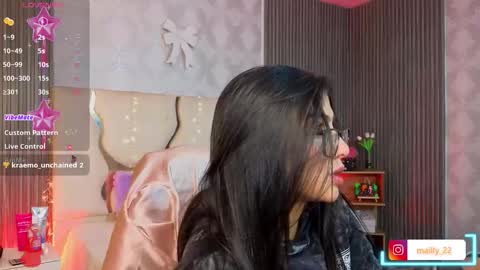 maiily_tay online show from March 10, 12:31 pm