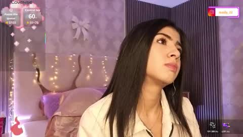 maiily_tay online show from March 3, 12:23 pm