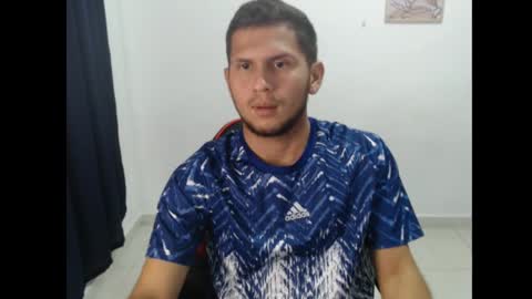 Snapshot of maik_135 chatting on September 18, 12:25 am maicol online show from September 18, 12:25 am