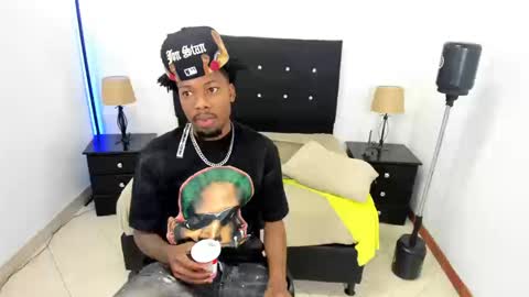 Snapshot of maikol_monstercock chatting on September 16, 4:15 am M A I K O L -- M O N S T E R C O C L online show from September 16, 4:15 am