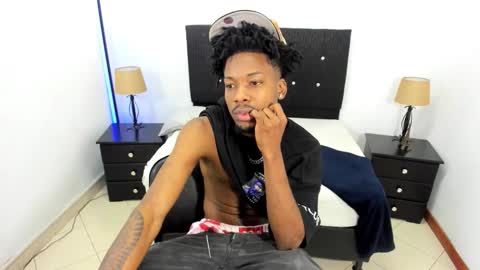 Snapshot of maikol_monstercock chatting on September 10, 3:51 am M A I K O L -- M O N S T E R C O C L online show from September 10, 3:51 am