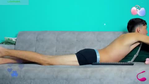 Maikol online show from November 14, 1:57 pm