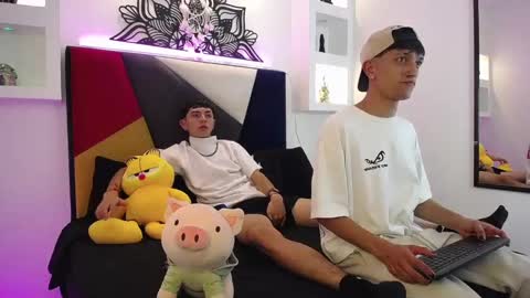 Maiky Cooper online show from February 25, 4:03 am