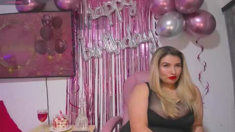 Snapshot of mailyn_baker chatting on September 26, 1:35 am Maylin online show from September 26, 1:35 am