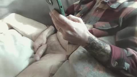 mainebear05 online show from March 14, 1:59 pm