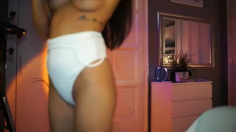 Mai online show from September 22, 1:37 pm