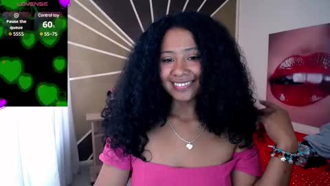 Snapshot of maite_loves chatting on March 3, 3:32 pm Maite online show from March 3, 3:32 pm