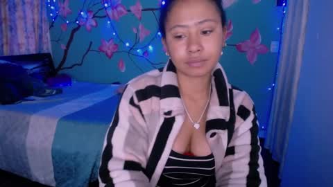 Snapshot of maite_loves chatting on March 7, 11:18 am Maite online show from March 7, 11:18 am