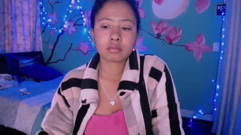 Snapshot of maite_loves chatting on March 6, 11:25 am Maite online show from March 6, 11:25 am