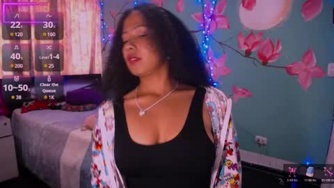 Snapshot of maite_loves chatting on February 18, 6:47 pm Maite online show from February 18, 6:47 pm