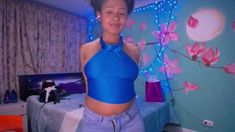 Snapshot of maite_loves chatting on February 12, 11:51 pm Maite online show from February 12, 11:51 pm